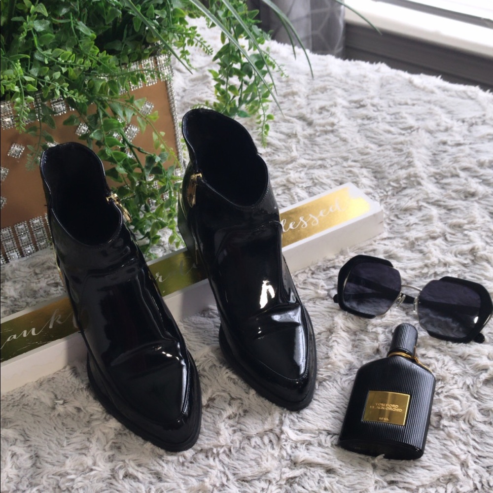 Patent leather Zara booties. Size 7.